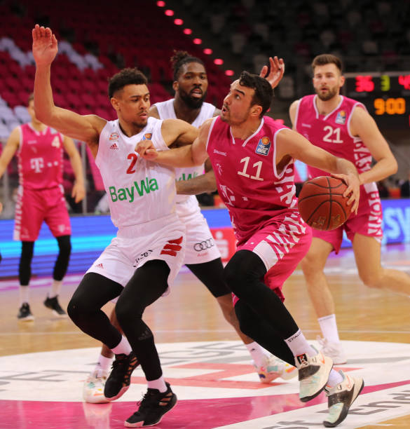 保持拼搏的 保持拼搏的