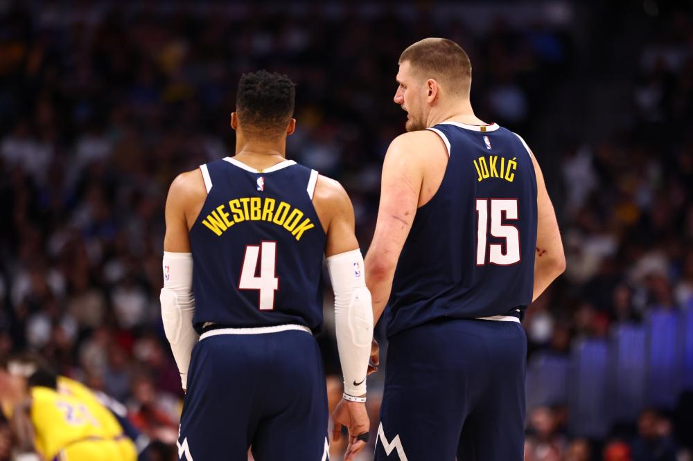 疑是一个关 疑是一个关